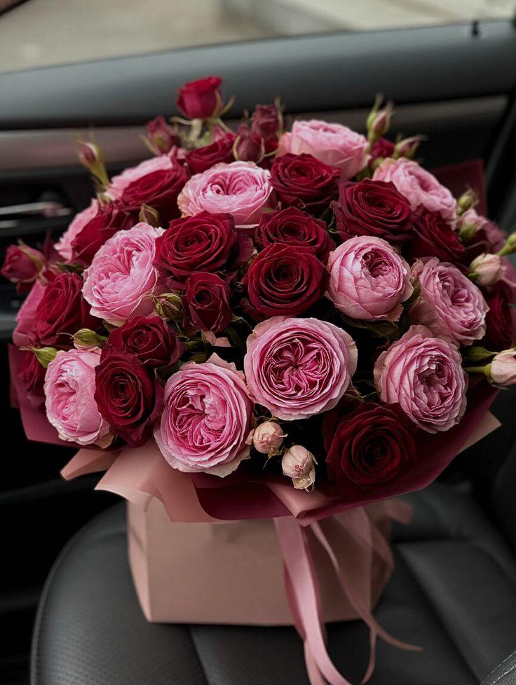 Glade Friendly Unity workshop space where corporate flower arrangements are designed and prepared for business delivery